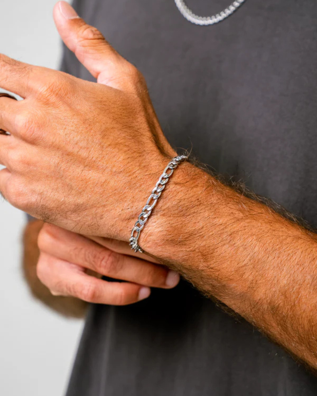 Valcien | Classic 5 mm Bracelet – Minimalist Elegance for Men