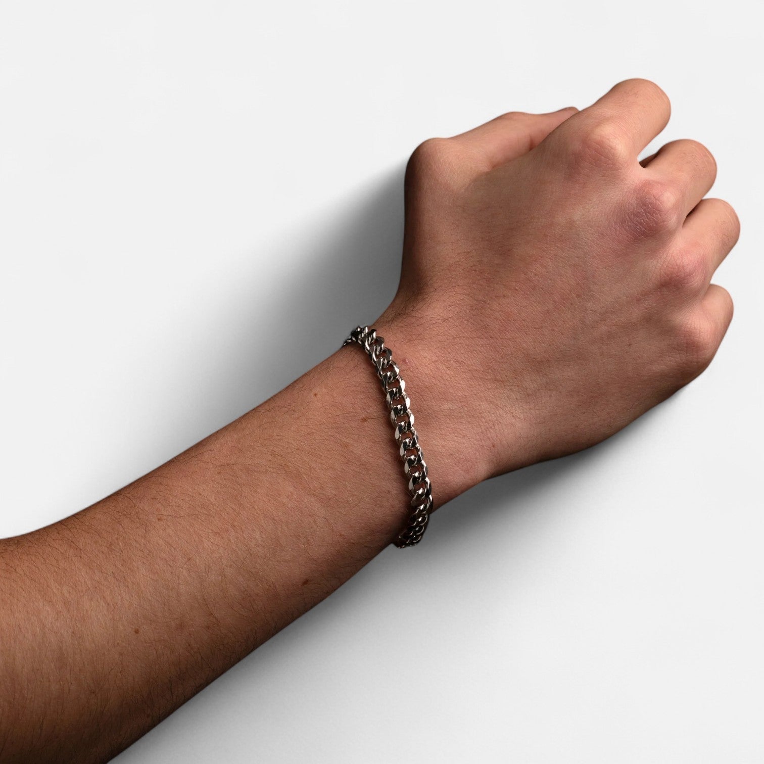 Valciens | Men's Cuban Chain Bracelet – Bold Form, Timeless Authority